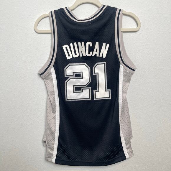 Y2K Tim Duncan San Antonio Spurs #21 NBA Black Jersey Youth Medium Length +2 - Picture 2 of 9